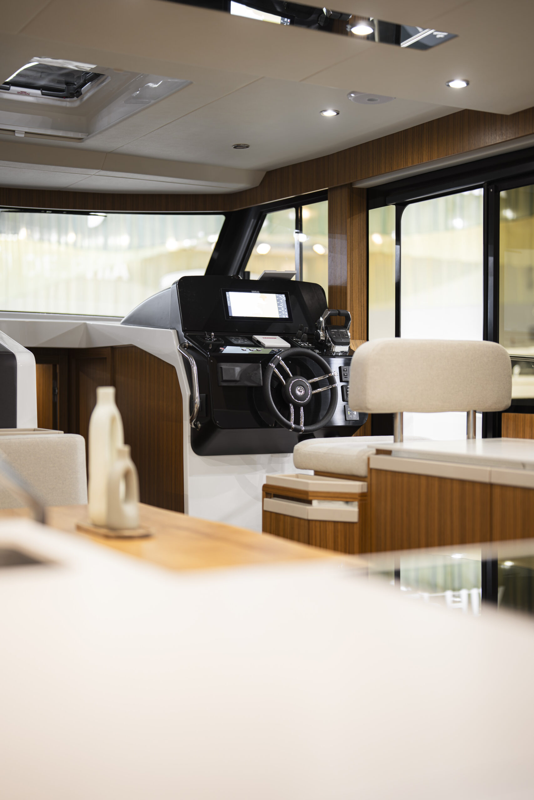 GL42 interior 18
