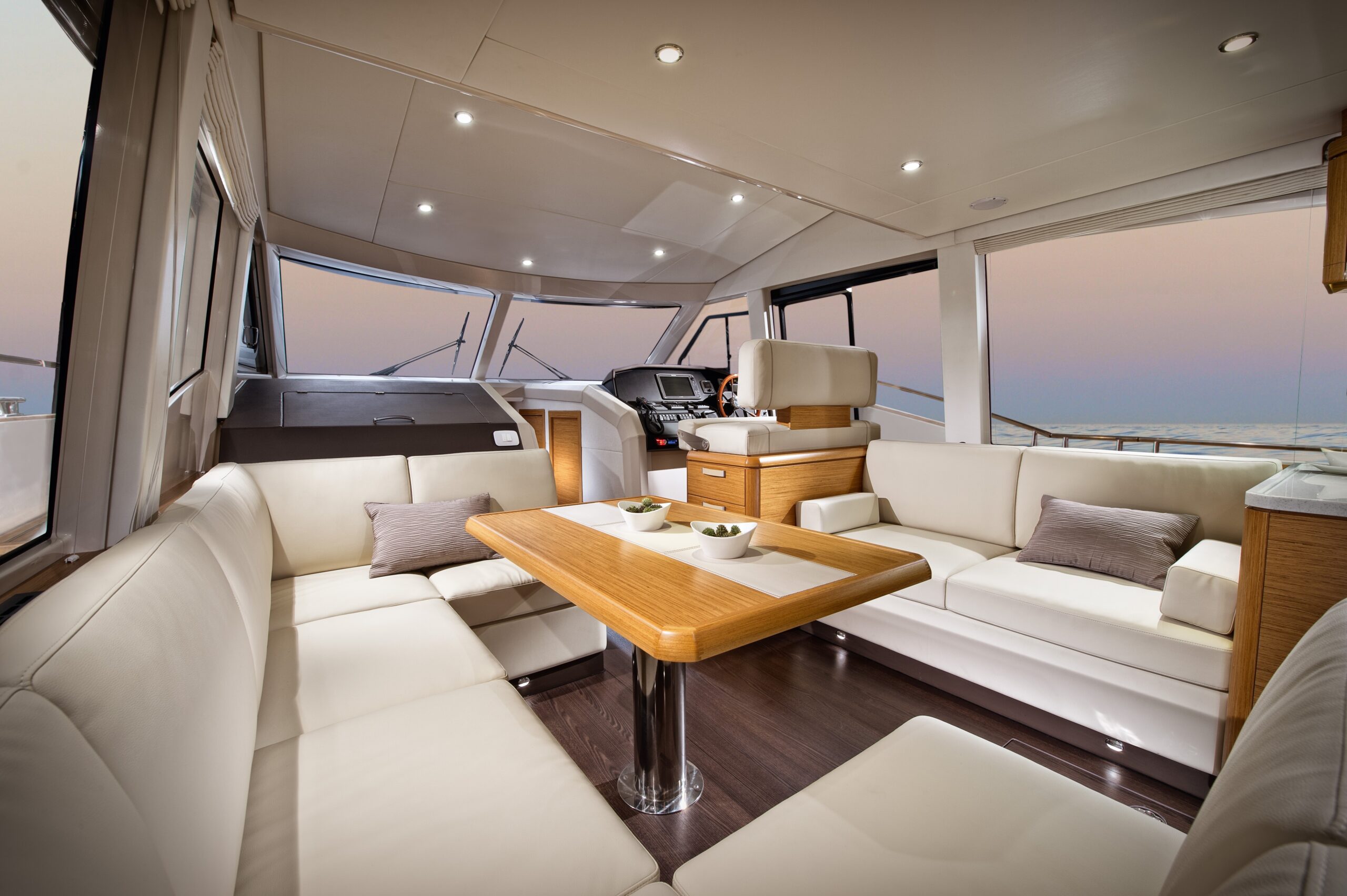 GREENLINE 48 FLY SALON OCEAN PACIFIC YACHTS