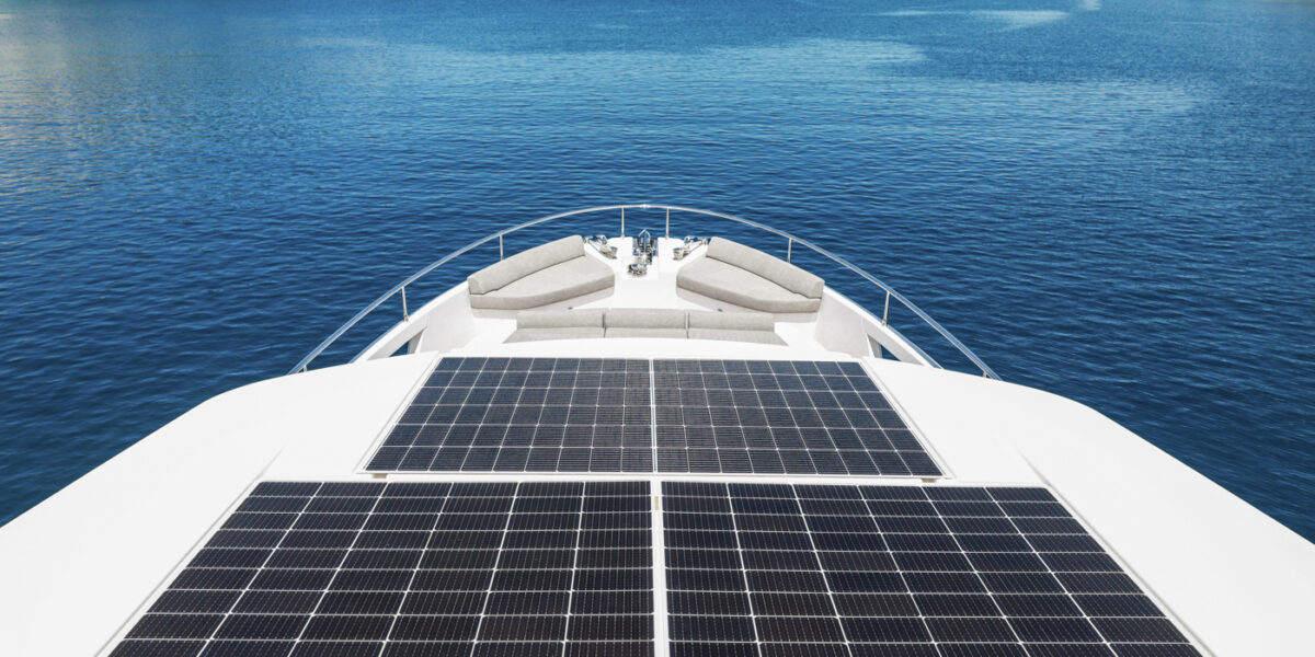 GL58 Fly Exterior solar panels