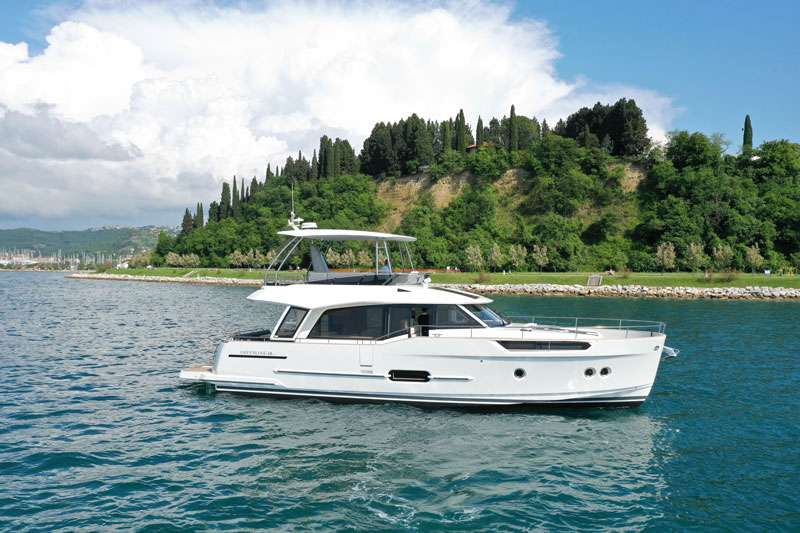 greenline 48 hybrid yacht 05