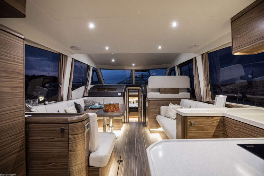 greenline 48 hybrid yacht interior01