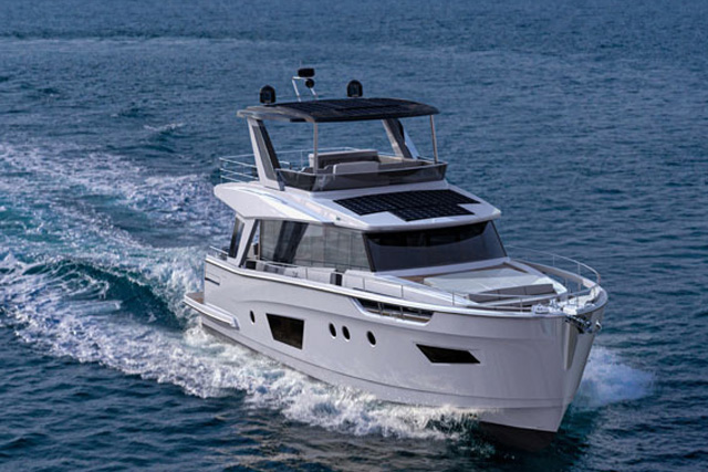 greenline 58 hybrid yacht exterior 5 640x427 1